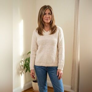 v i n t a g e:: 
 GAP Cream V-Neck Textured Knit Sweater 100% wool rare 90s